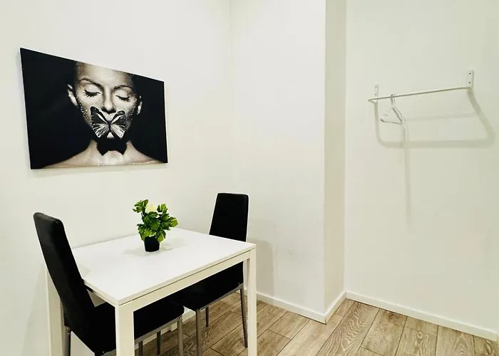 Affordable 5br Apt, Ideal For Groups & Families 公寓 维也纳