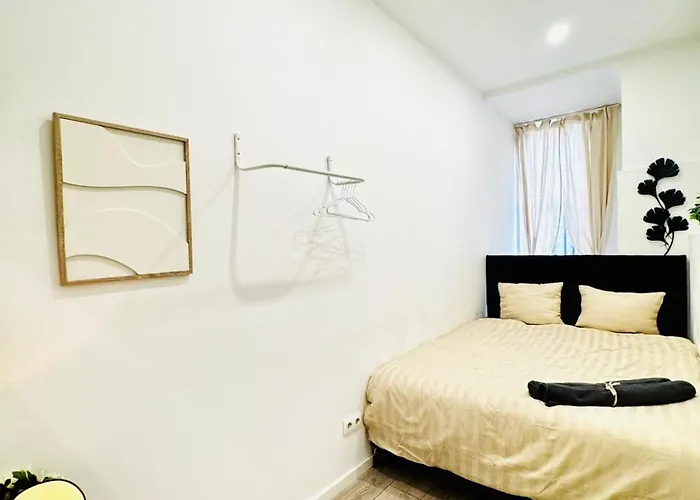 公寓 Affordable 5br Apt, Ideal For Groups & Families *