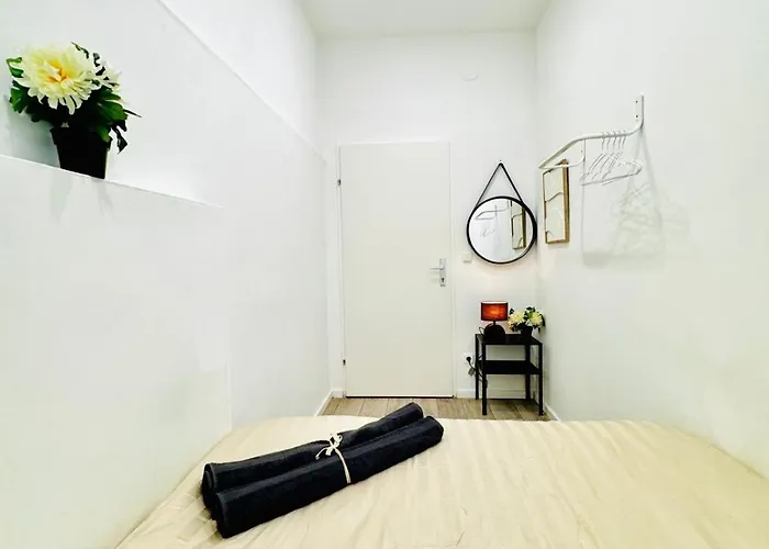 Affordable 5br Apt, Ideal For Groups & Families