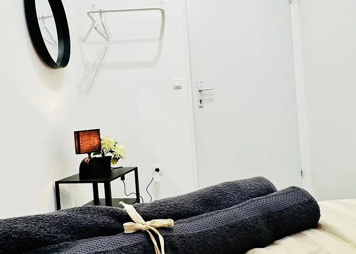 公寓 Affordable 5br Apt, Ideal For Groups & Families 维也纳