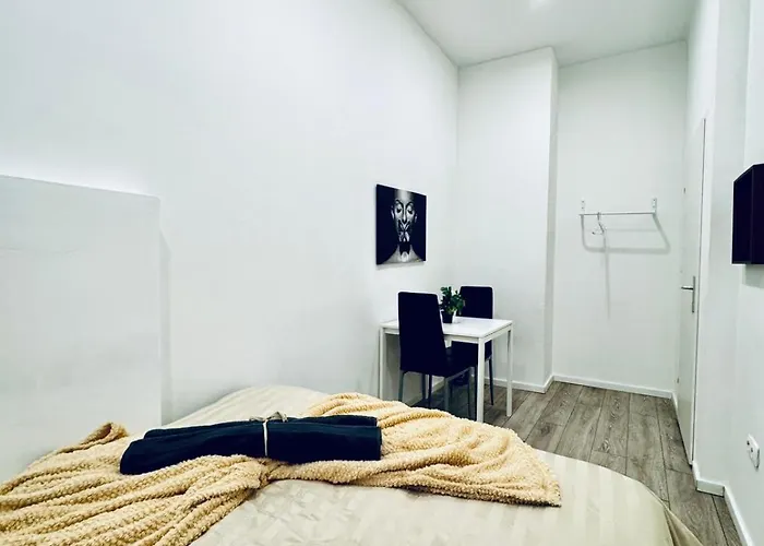 公寓 Affordable 5br Apt, Ideal For Groups & Families