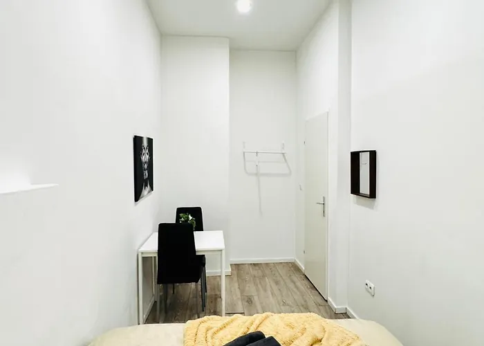 公寓 Affordable 5br Apt, Ideal For Groups & Families