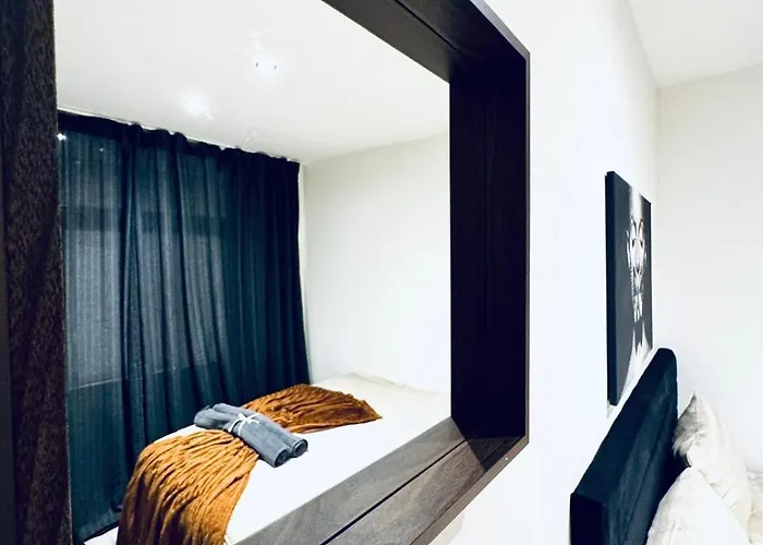 公寓 Affordable 5br Apt, Ideal For Groups & Families 维也纳