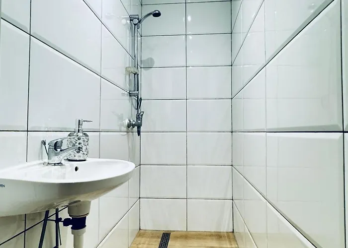 公寓 Affordable 5br Apt, Ideal For Groups & Families 维也纳
